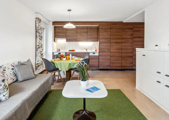 Apt- 15 By Interhome * 翁根